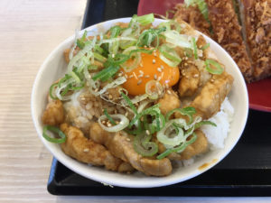 肉たまごかけご飯